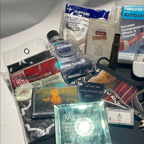 Assorted Household Items Bundle - Picture 4 of 4